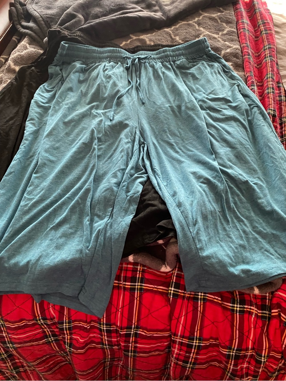 BloomChic Teal Drawstring Athletic Capris